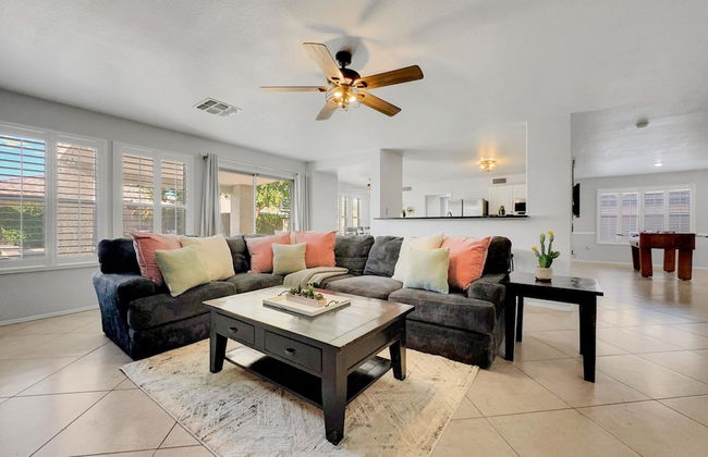 La Pryor Gilbert - Photo 13