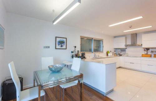 Casa Martinhos by LovelyStay - Foto 33