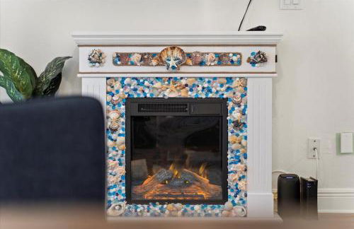 Waterfront - Private Pool - Pet Friendly - Photo 48