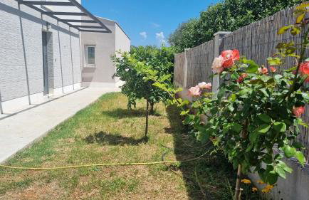 Villa Loni Trogir Marina with great pool and jacuzzi - 3 e-bike free - Foto 34