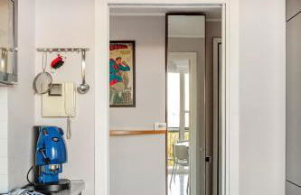 Bright Apartment with Canal Balcony - Foto 8