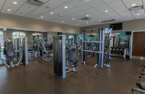 New Upscale 8BR Kissimmee Retreat with Private Pool, Spa & Resort Amenities - 7 Mi to Disney! - Foto 121