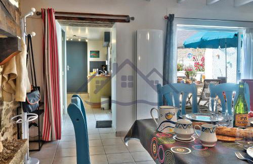 LocaLise - M3A La Maison du pêcheur au Guilvinec - Chambres vue mer - A 20m de la mer située à la pointe de Men Meur - Tout à pied, plage, port, centre, commerces, marché - Wifi inclus - Linge de lit inclus - Jardin clos - En option , ménage et serviettes - Foto 12