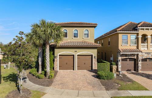 Luxury Resort Family Home Professionally Furnished Ultra Comfortable beds Epic Mario Game Room Themed Bedrooms Heated Pool and Spa Outdoor Grill Golf Course View - Foto 48