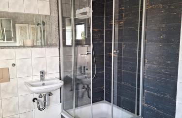 Gaststätte und Pension Zur Schiene - Foto 23