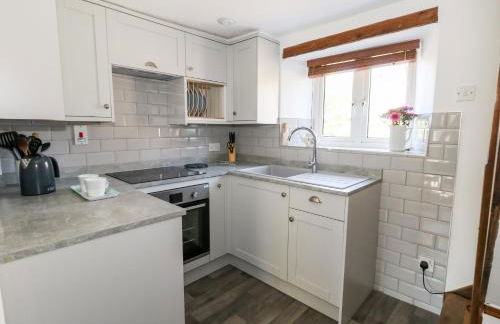 Tiddlers Cottage - Photo 10