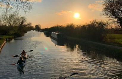 Rew Farm Country and Equestrian Accommodation - Sunset Lodge - Photo 32