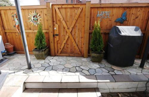 Four Reasons- Location Food Night Life Comfort - Foto 16