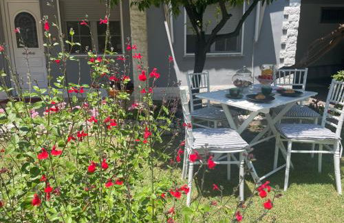 The Little Blooming House - Photo 7