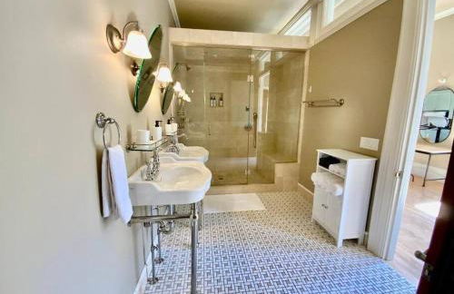 Modern Vintage Vibe Condo - Foto 24