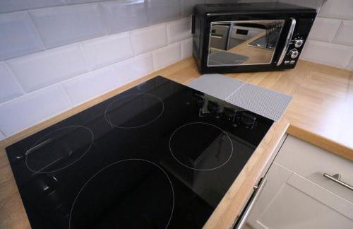 Amaya Five - Newly renovated - Very spacious - Sleeps 6 - Walking distance to town centre - Grantham - Free Gym Access - Foto 10