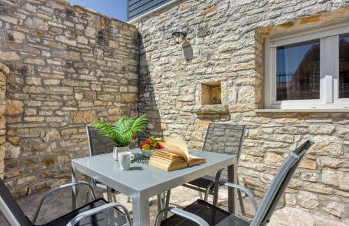 Villa Galant with Pool and Sauna - Happy Rentals - Foto 14