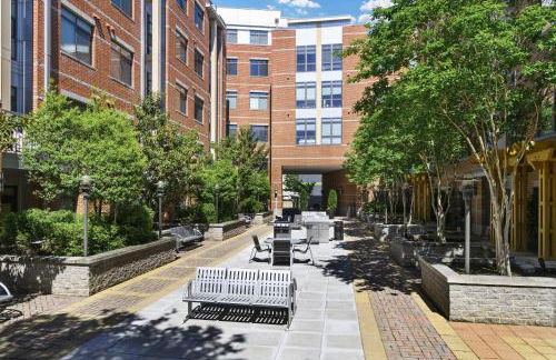 Spacious Comfort Near Downtown Hotspots - Foto 2