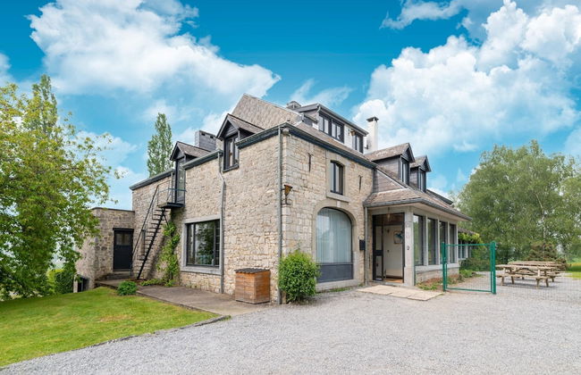 Villa in Ardennes With Sauna and Jacuzzi - Photo 1