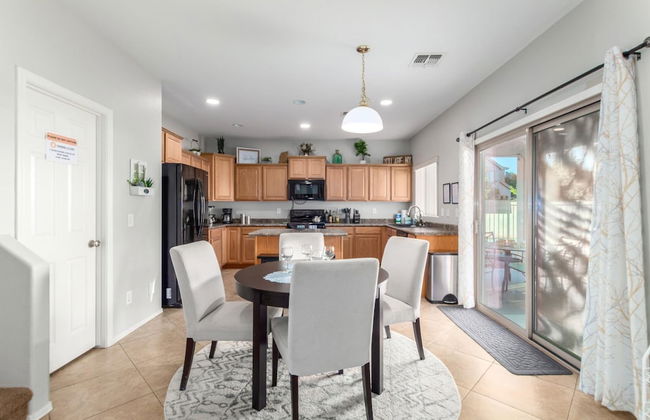 Spacious Oasis Spring Training Pool Tennis - Photo 14