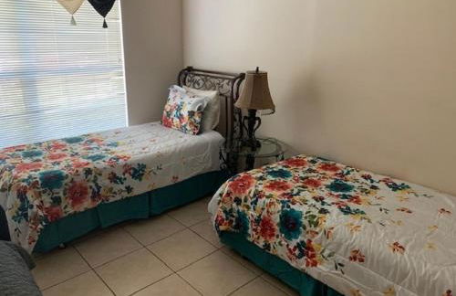 7 Bedroom, 6 bath and pool near Disney in Emerald Island 4 King Master Suites - Foto 43