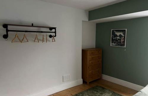 Apothecary Hall - Snowdonia - Photo 23