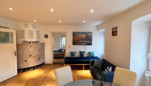 Ferienwohnung Elfriede - WLAN, 2 Bäder, Küche, Freisitz, 2 Parkplätze, im Ortskern - Foto 4