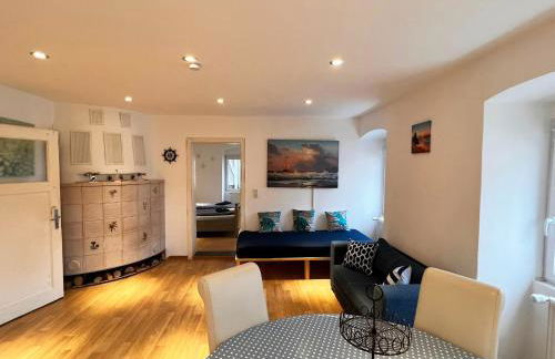 Ferienwohnung Elfriede - WLAN, 2 Bäder, Küche, Freisitz, 2 Parkplätze, im Ortskern - Foto 4