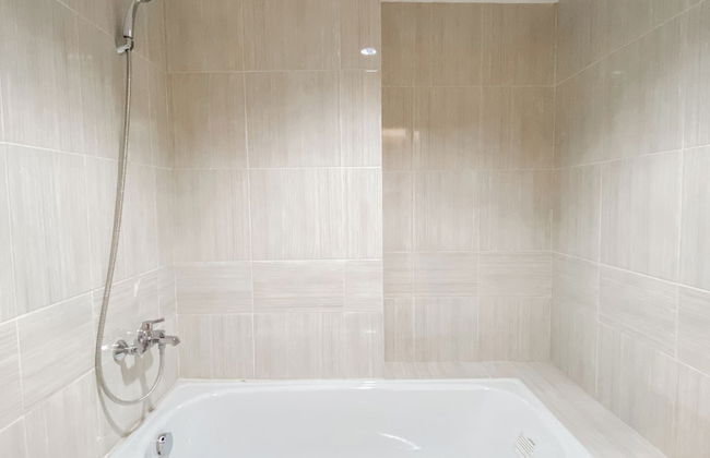 Spacious and Restful 1BR at Vasanta Innopark Apartment - Photo 14