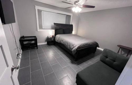 Cozy Escape WGameRoom HSWifi Aprox10Min to NRG - Foto 20