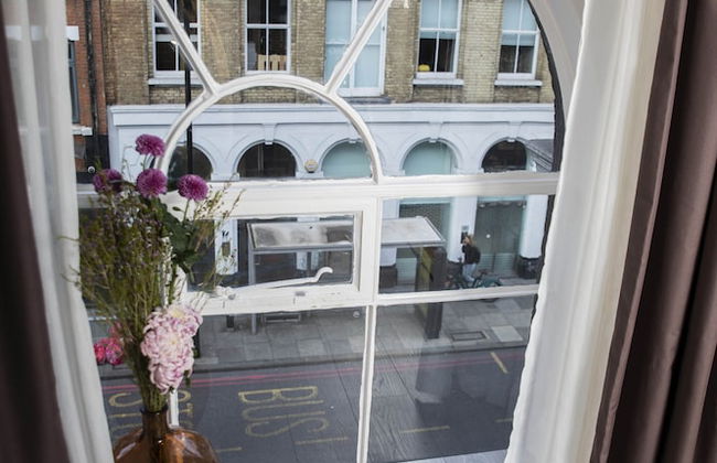 Bob W Commercial House - Photo 15