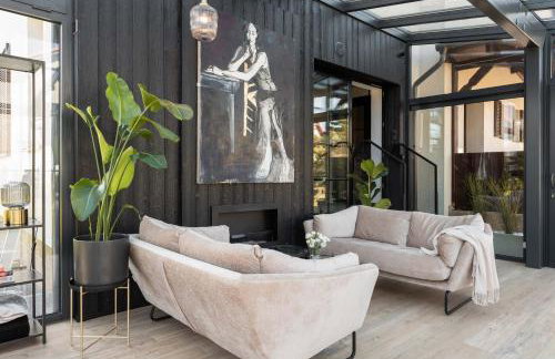 WILLA MAGNOLIA - Apartamenty i Pokoje SPRZĘT DO POŁAWIANIA BURSZTYNU -wodery, podbieraki, latarki UV - POKÓJ ZABAW- ROWERY - KAWA Z EKSPRESU - Foto 4