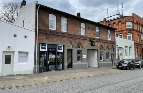 Apartment Factory - Photo 32