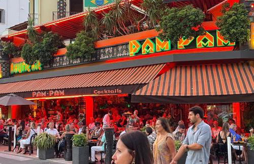 Face à la mer et à 2 pas des plages Juan les Pins 'Tout à pied' - Photo 31