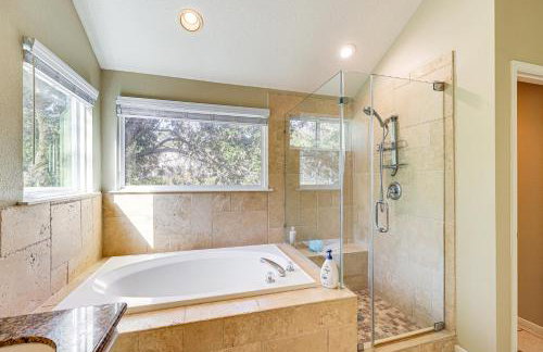 Near Trails, Shops and Eats Spring Home with Pool - Photo 20