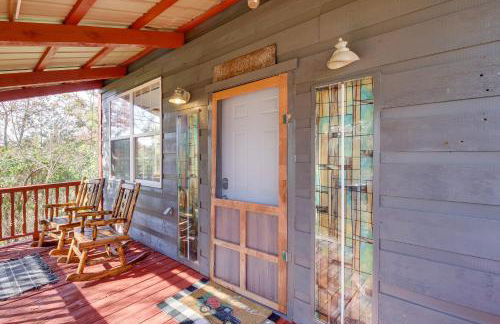 Modern-Rustic Love Cabin in Cosby Deck and Grill - Foto 24