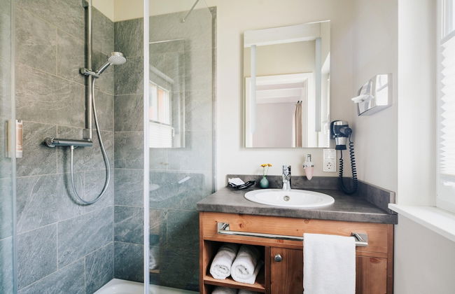 Semi-detached Houses, Turf House - Photo 72