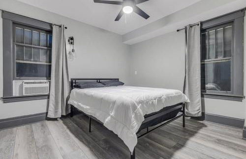 Renovated 6BR 2BA Minutes from Falls and Casino - Photo 23