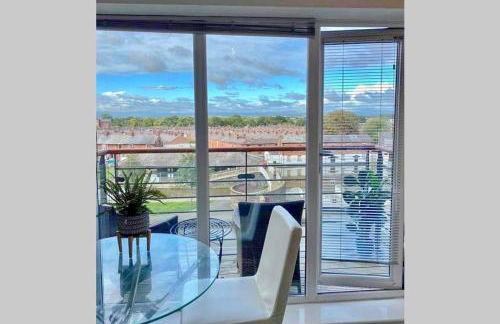 Chester City Centre Waterfront Apartment - Photo 69