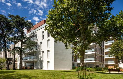 Agréable 2 chambres avec terrasse et parking privé - Photo 2