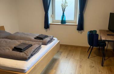 Moderne große Wohnung mit Garten - Foto 24