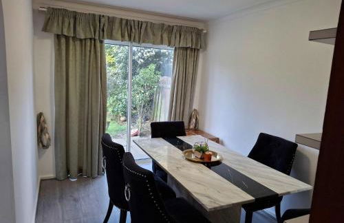 Nicely decorated 3 bedroom house near Heathrow, London - Foto 32