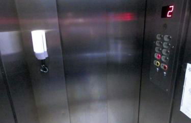 Sala living em prédio Familiar na Av da Praia - Foto 12