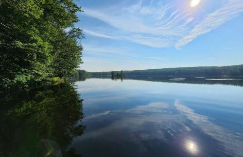 Lakefront Hot Tub Canoes Game Room Wood FP - Foto 26