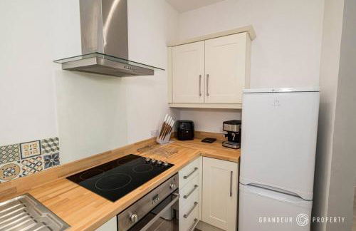 Park Views by Grandeur Property - Photo 24