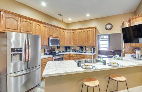 Explore Gulf Coast and Beyond! Home with Yard and Games - Foto 11