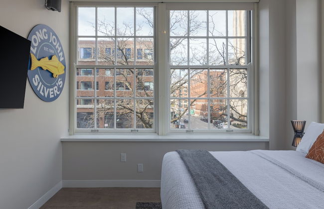 Unique Historic Experience Conveniently Located in the Heart of Cincinnati - Foto 21