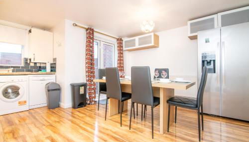 5 bed house with free secure parking in pleasant quiet location - Foto 3