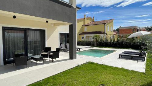 Istarska Vila - Foto 4, Garden, sunbed, Garden view