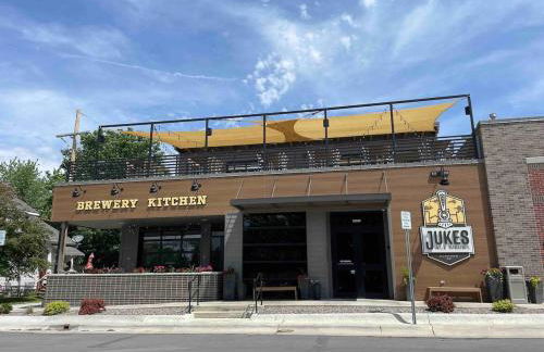 The Duke in Charming Old Towne Elkhorn - Foto 31