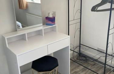 Rockley Green House - 3 Bedroom Home in Liverpool - Foto 5