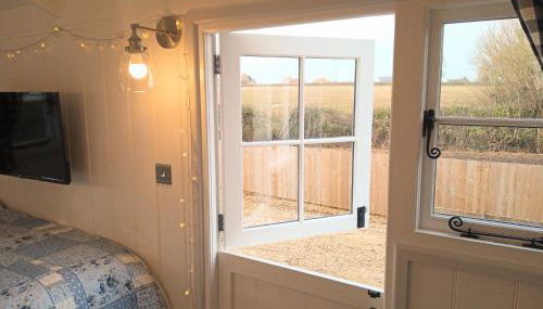 Yew Tree View Luxury Shepherd's Hut - Foto 3