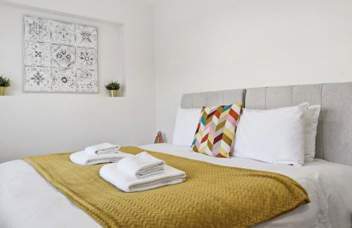 2 Royal Serviced Apartments, Ground Floor, two Bed,Fast Wifi - Space - Foto 4