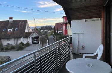 Ruhige Ferienwohnung mit Balkon und Bergsicht - Foto 8