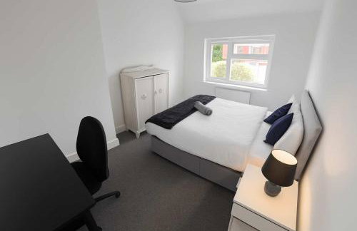 Modern 3-Bedroom Home Near Cribbs Causeway- Ideal for contractors and work stays - Foto 9
